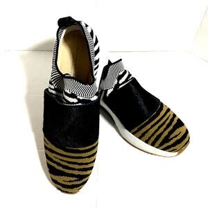 Mark Nason Modern Jogger 2.0 Women's Casual Sneaker Zebra Pattern Slip On Sz 9